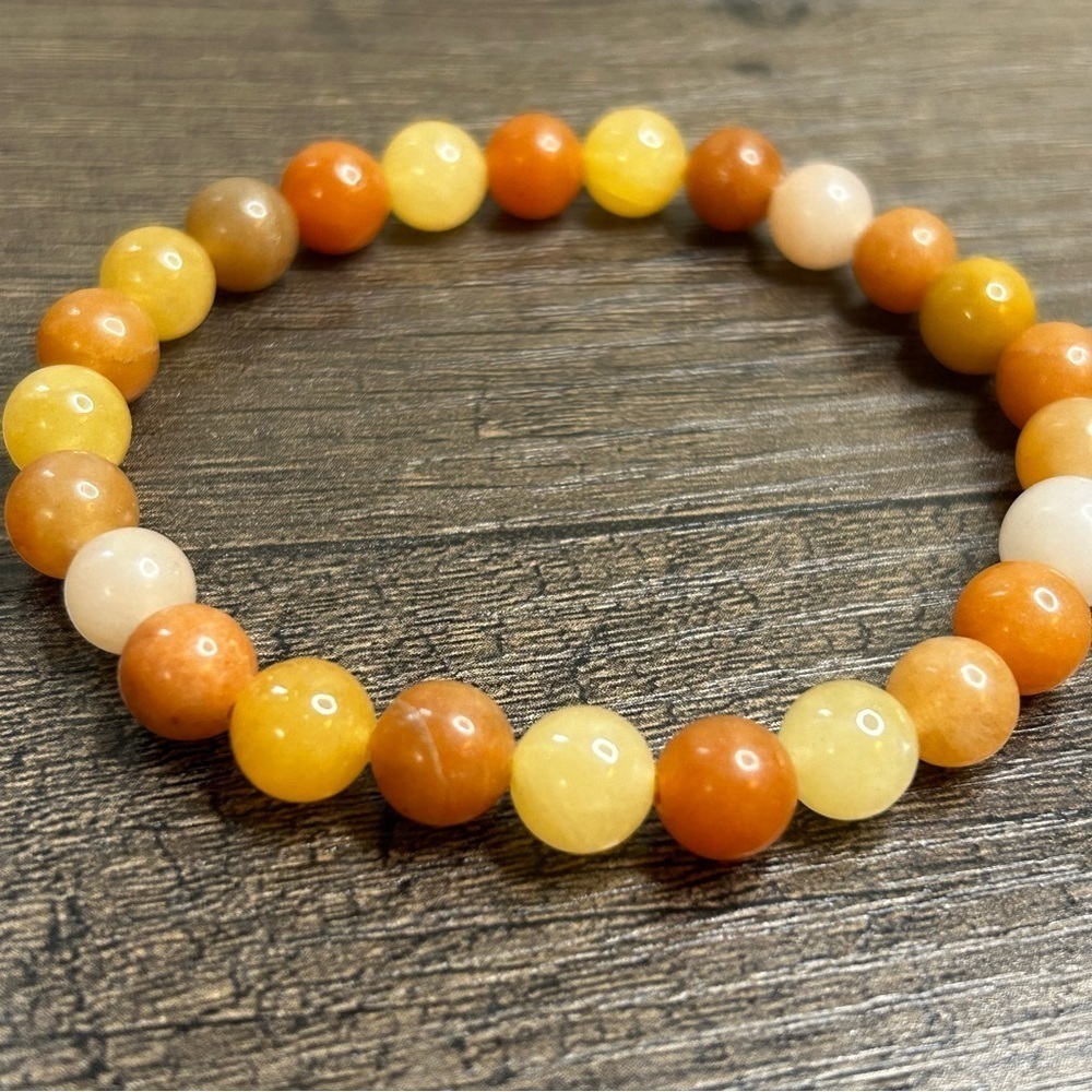 Yellow Jade Beaded Stretch Bracelet - Picture 2 of 2